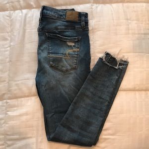 AMERICAN EAGLE skinny jeans